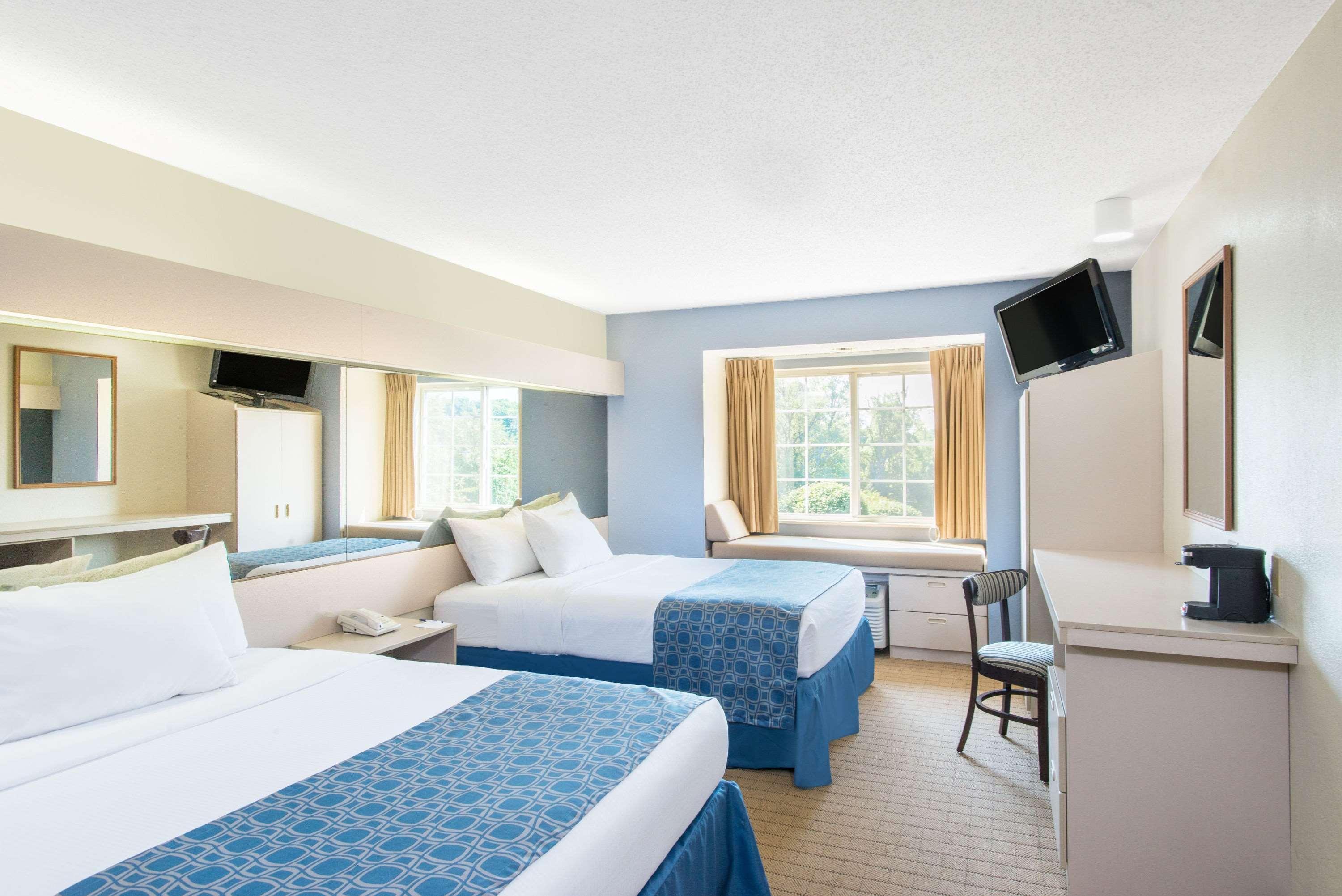 Microtel Inn & Suites By Wyndham Seneca Falls Εξωτερικό φωτογραφία