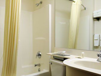 Microtel Inn & Suites By Wyndham Seneca Falls Δωμάτιο φωτογραφία